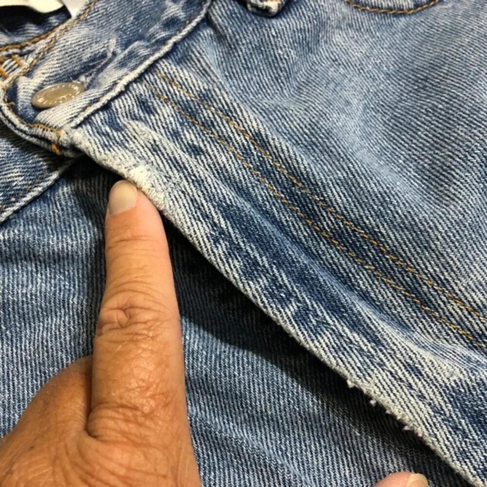 Vintage Levi’s 560 comfort fit Classic Blue Men's 33x30 Jeans